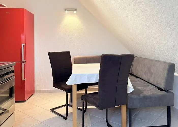 With 2 Bedrooms Holiday home Lancken-Granitz